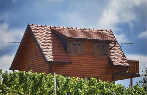 Cazma House | KUĆA ZA ODMOR LUCIJA