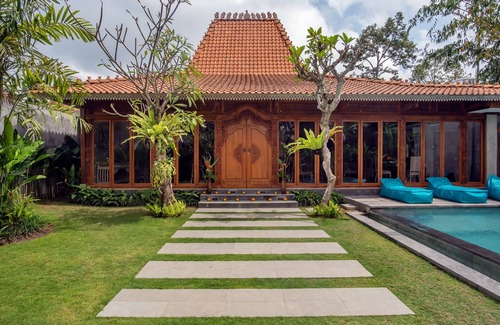 Melayang Villa | Kubu Pica Private Villa - Private Pool + Bathtub