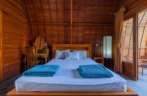 Samplangan House | Kubu Selat Villa and Glamping