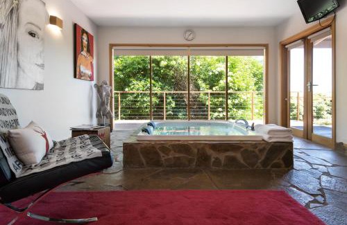 Daylesford House | Kuca Stone