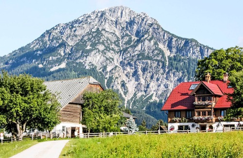 Michaelerberg-Pruggern Apartment | Kulmer Hof by Interhome