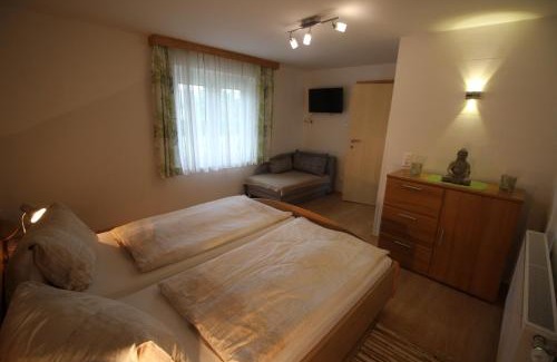 Augsdorf House | Kusternighof