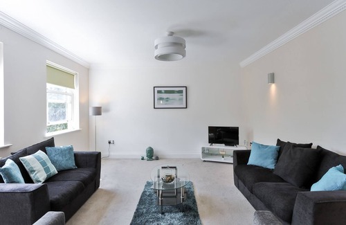 Peterborough Apartment | KVM - Jubilee Mansions 2