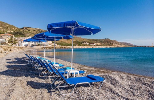 Kolymbari Apartment | Kyma Accommodation Beachfront apartments