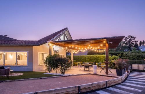 Bron Hotel | Kyriad Lyon Est - Bron Eurexpo Le Cottage