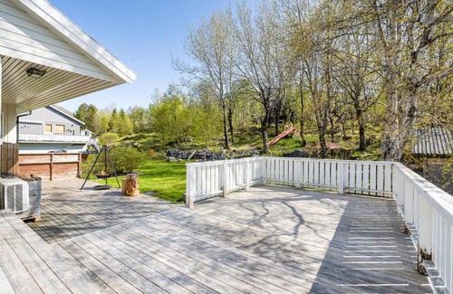 Lødingen Villa | Lødingen Retreat