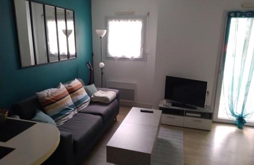 La Celle-sous-Gouzon Apartment | L'évasion bleue Studio tt confort proche centre ville