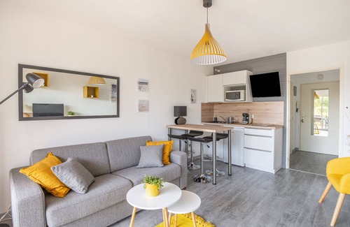 Pornichet Apartment | L'Abri-Cotier - Studio terrasse à 50m de la plage !