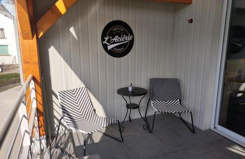 Champagnole Apartment | L'ACIÉRIE Logis de luxe avec Jacuzzi