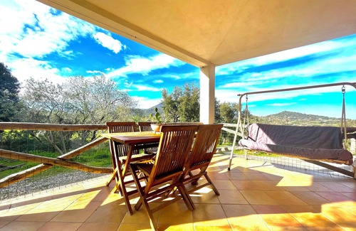 Cardedu Apartment | " L' Agrumeto Appartamento con patio "
