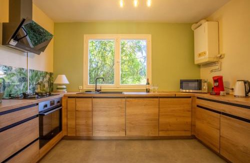 Aire-sur-l'Adour Apartment | L'Aire du temps - 4 couchages - jardin - parking - bbq