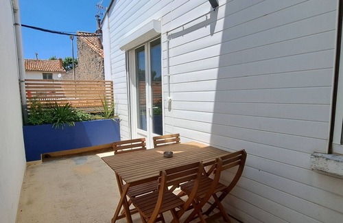 Lezignan-Corbieres Apartment | 💛 L'Amarillo 💛 Clim Wifi 4 people