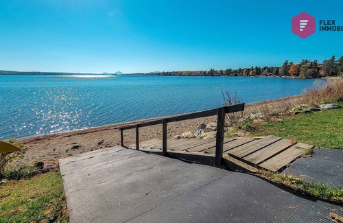 Magog Cottage | ⭐ L'Ancre-Dorée de Chalet Memphré ⚓ Southière Beach in Magog ⭐