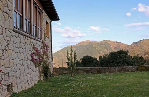 Leiguarda Cottage | L'Andorvio house for 11 people