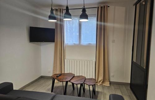 Saint-Germain-du-Corbeis Apartment | L appartement du Clos Loret - Alençon