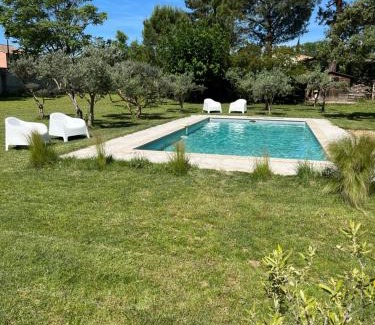 Cabrieres-d'Avignon Apartment | L'Atelier de la Baronnie - Lubéron