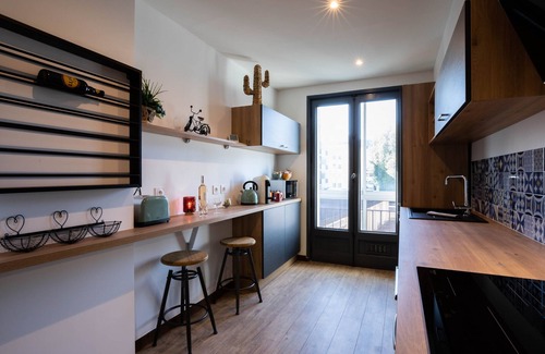 Annecy Apartment | L Atelier idéal au cœur d'Annecy