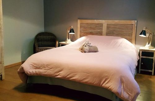 Teissieres-les-Boulies Hotel | L'Auberge de Teissières