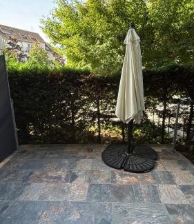 Ambilly Apartment | L'Écrin Secret Romantic Love Room & Private Spa