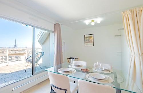 Saint-Lambert Apartment | L'Envol - Eiffel Tower view, near metro