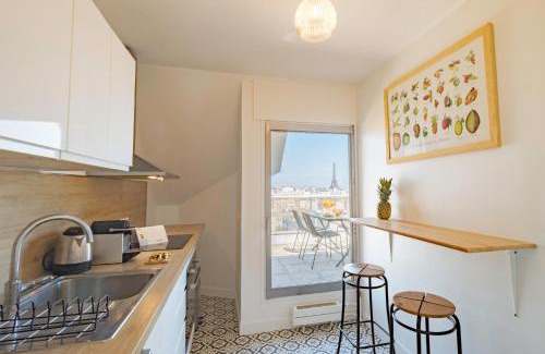Saint-Lambert Apartment | L'Envol - Eiffel Tower view, near metro