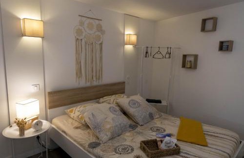 Chatel-Guyon Apartment | L'Escapade - 1 chambre - 2 pers - Terrasse