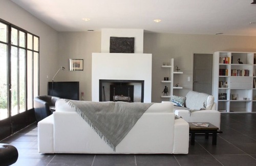 Cabrieres-d'Avignon Villa | L'esquirou - A chic and peaceful villa