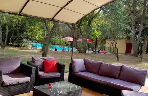 Lauris Villa | L'EVIDENCE 6000 m² of pine forest - heated swimming pool 12x6 m'with safety fence
