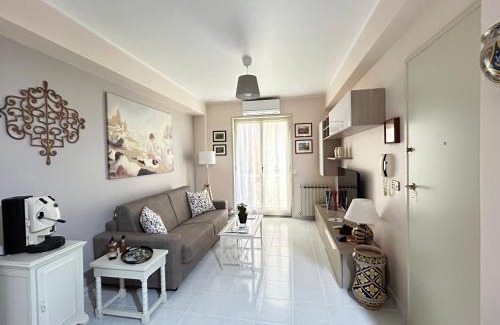 Taormina City Centre Apartment | L'host in Taormina