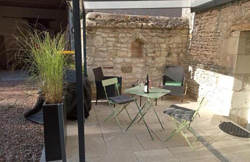 Civray-sur-Esves House | L'instant Civray