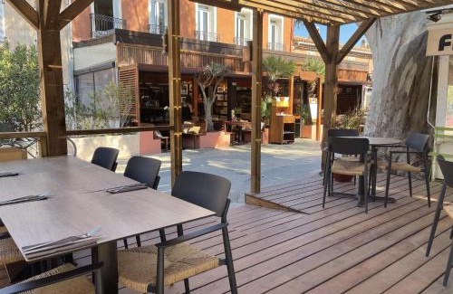 Porquerolles Hotel | L'Oustaou De Porquerolles