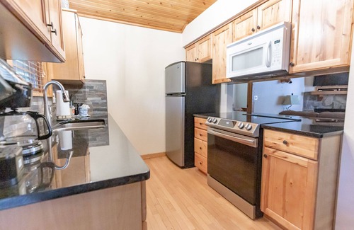 Reeds Spring Cabin | L069, Lakefront Cabin, Save 15% on New 3+ Nts Bookings; SEE DESC.BELOW
