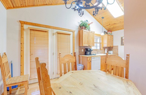 Reeds Spring House | L092, 2-Br Near Lake "Great Catch Cabin; 15% Off 3+ Nts SEE DESC. BELOW