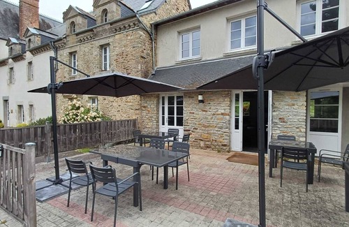 La Bouexiere House | La Bonnerie - Le Pensionnat - 7 Rooms - 15 pers max, La Bonnerie - Le Pensionnat - 7 Rooms.