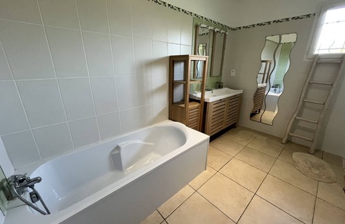 Aureilhan House | La Cabane de Sofi ~ Villa Cosy Avec Piscine Proche lac 8 Personnes