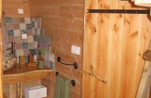 Pietroso Cabin | La cabane du bandit (tree house with Jacuzzi)