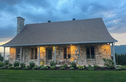 Isle aux Coudres House | La Canadienne sur Mer
