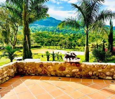 Moniquira House | La Capilla EcoHotel