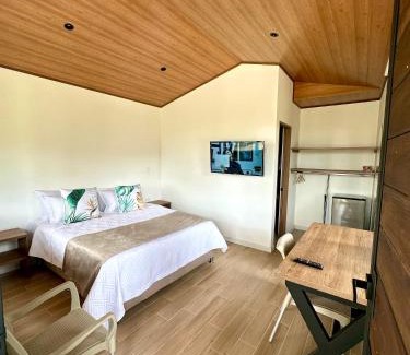 Moniquira House | La Capilla EcoHotel