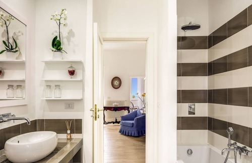 Sant'Agata sui Due Golfi Villa | La Casa Bianca - Pool and Garden