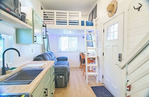St. Augustine Cottage | La Casa Caliente - Spa | Romantic Tiny Retreat Near Beaches & Old Town