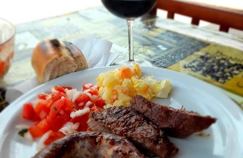 El Bracho y El Cavilar Bed & Breakfast | La Casa de Cristóbal