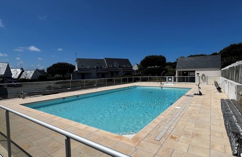 Pleneuf-Val-Andre House | La casa de Pleneuf Val André golf estate with heated pool