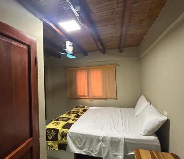 Olon Bed & Breakfast | La Casa Naranja Bed and Breakfast