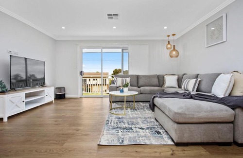 Vincentia House | La Casa Ta Santi, Jervis Bay