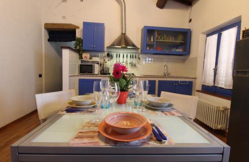 Colle di Val d'Elsa Apartment | La Casina - Tipica casa toscana Accoglienza e Relax