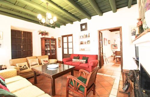 Aracena House | La Casona de los Cucos by SIERRA VIVA