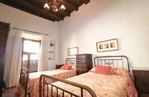Aracena House | La Casona de los Cucos by SIERRA VIVA