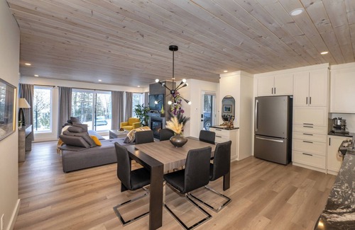 Baie-St-Paul House | La Châle-heureuse