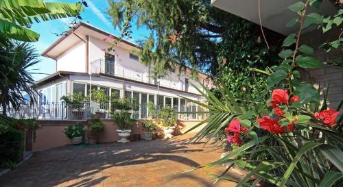 Massarosa Hotel | La Chandelle
